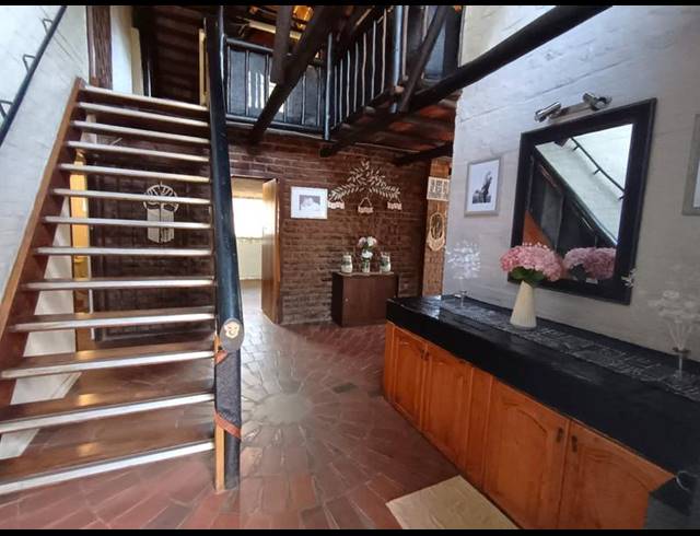 4 BEDROOM HOUSE FOR SALE IN WINTERSKLOOF